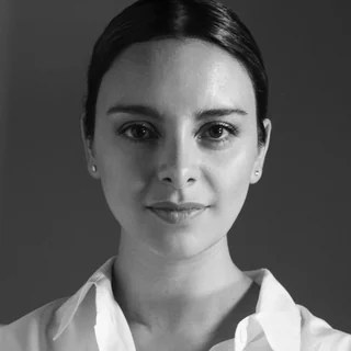 Dra. Karina Veras